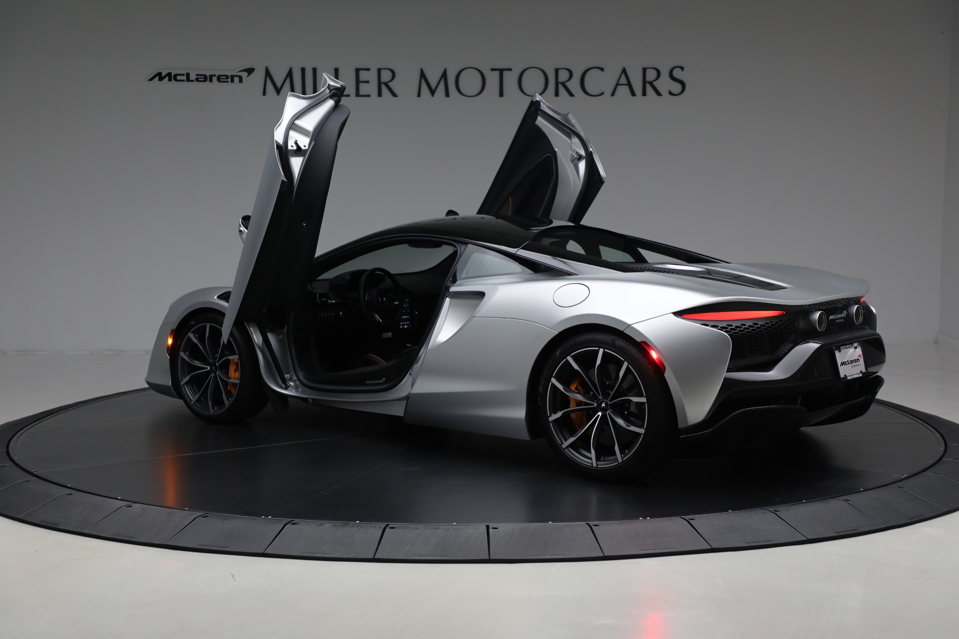 2023 Mclaren ARTURA photo 16