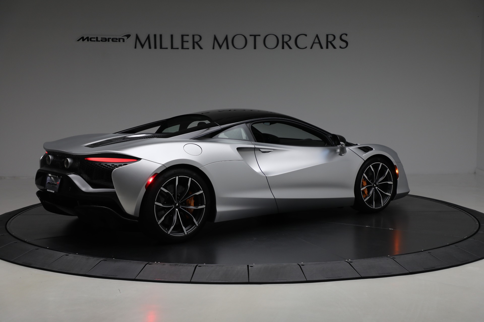 2023 Mclaren ARTURA photo 8