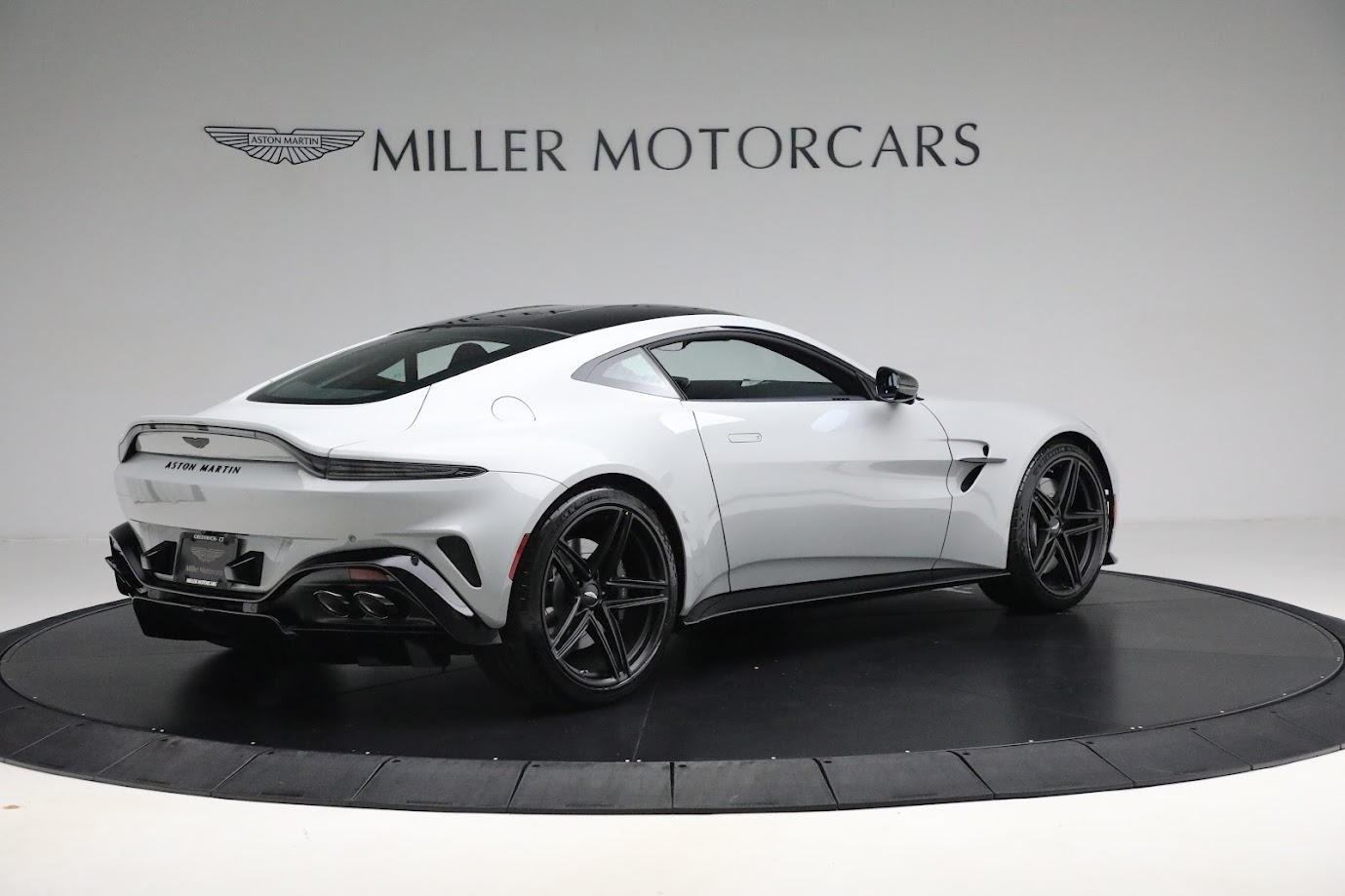 New 2025 Aston Martin Vantage For Sale (242,100) Miller Motorcars Stock A1883