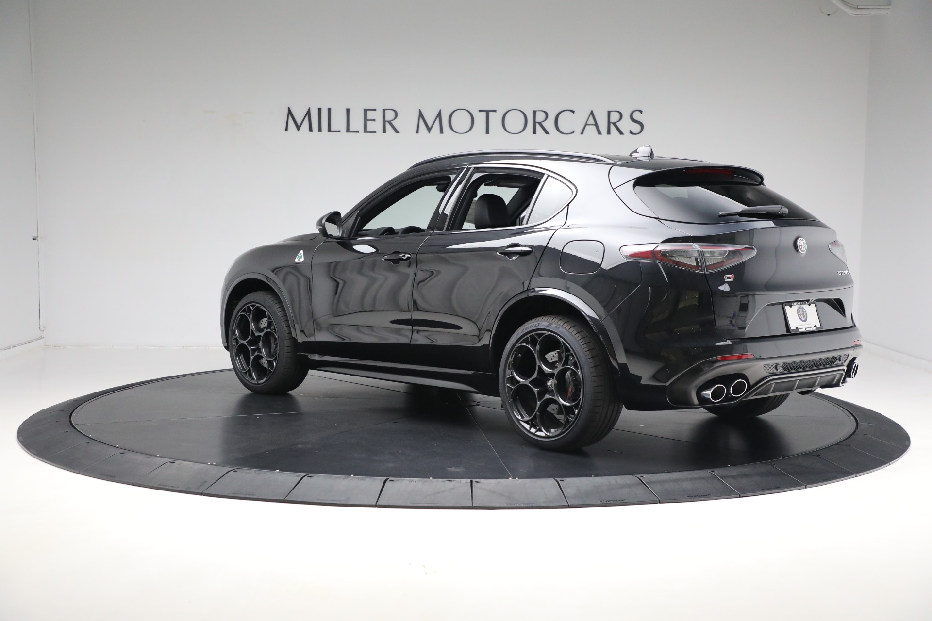 2024 Alfa Romeo Stelvio Quadrifoglio photo 12