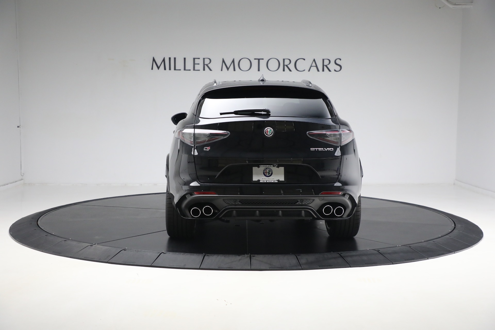 2024 Alfa Romeo Stelvio Quadrifoglio photo 16
