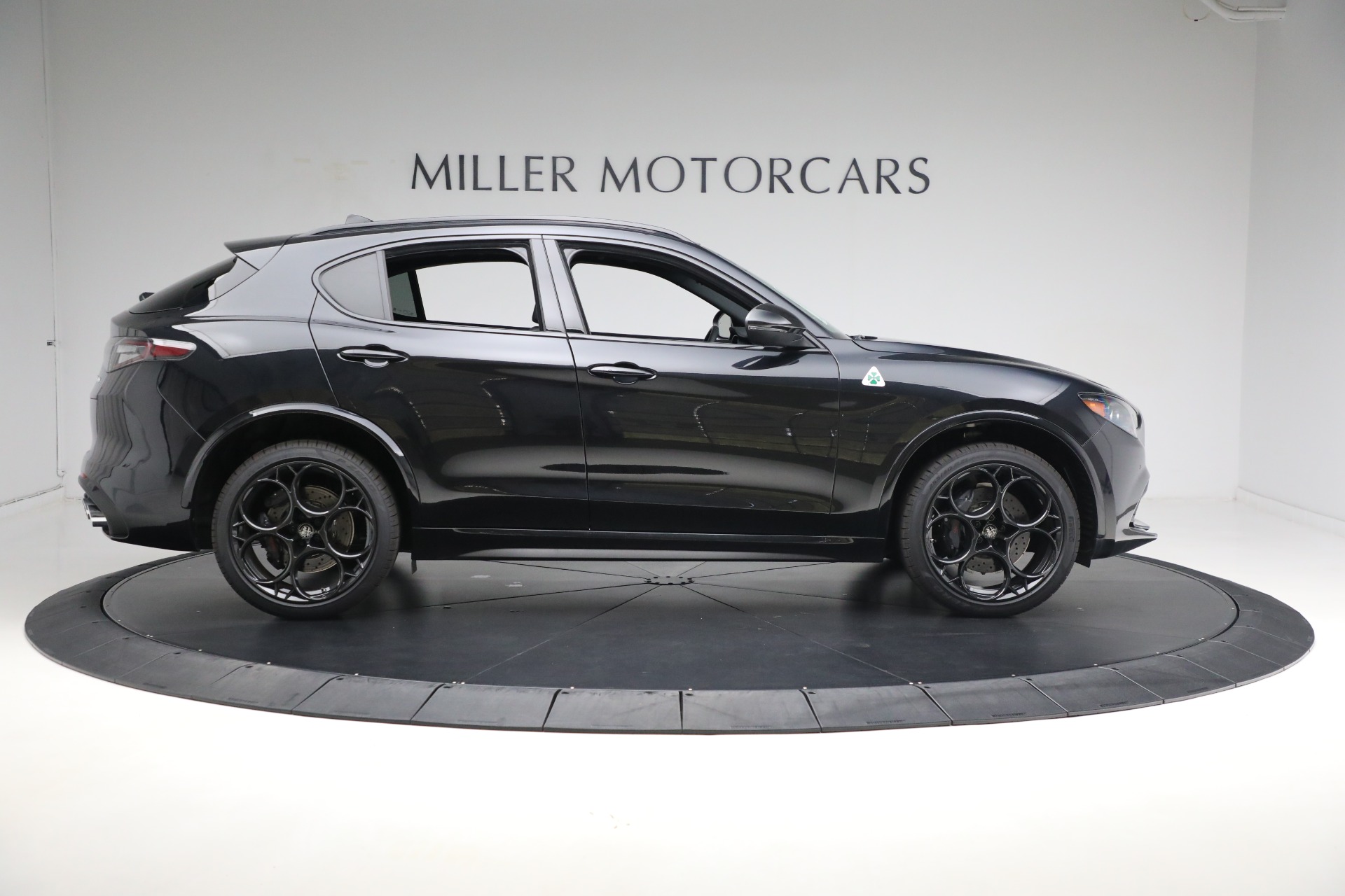 2024 Alfa Romeo Stelvio Quadrifoglio photo 22