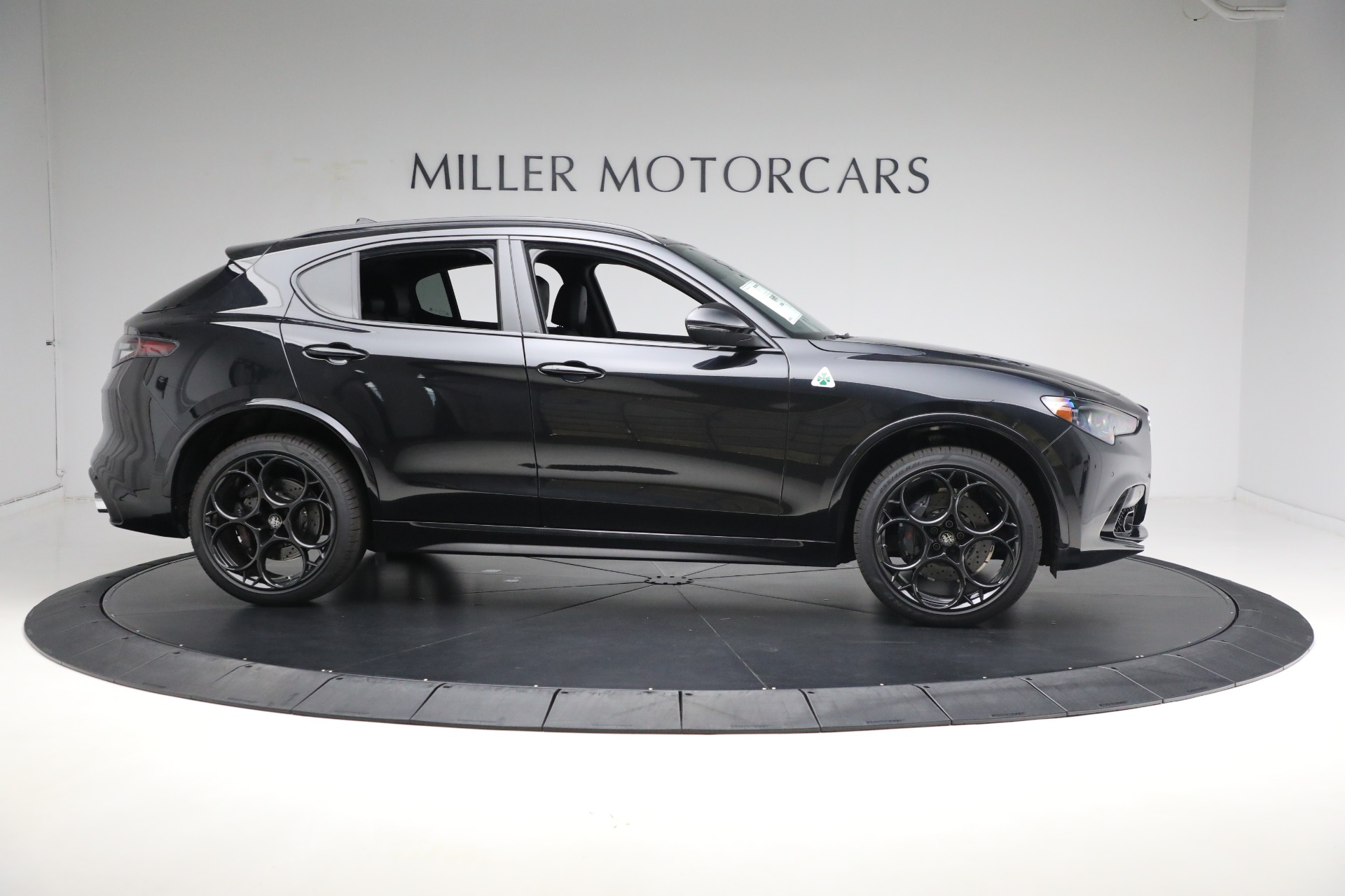 2024 Alfa Romeo Stelvio Quadrifoglio photo 23