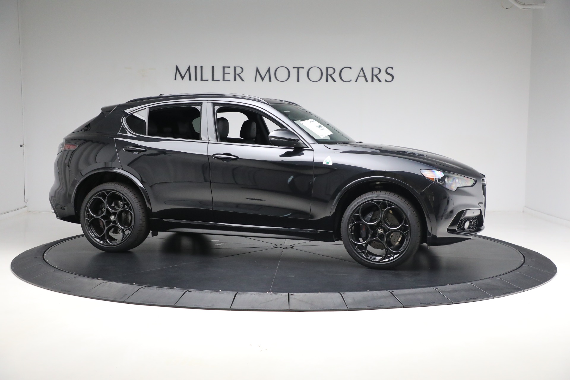 2024 Alfa Romeo Stelvio Quadrifoglio photo 24