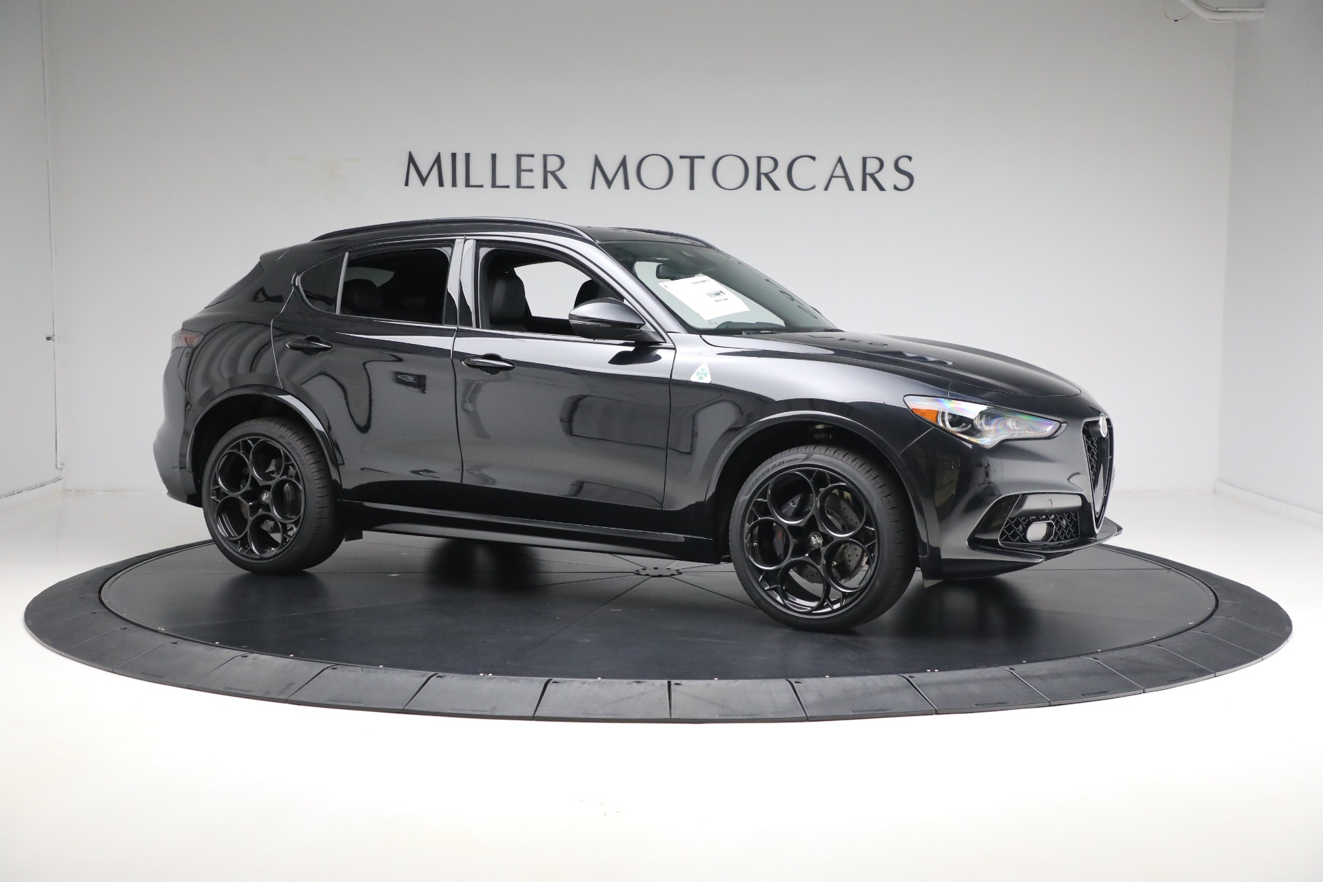 2024 Alfa Romeo Stelvio Quadrifoglio photo 25