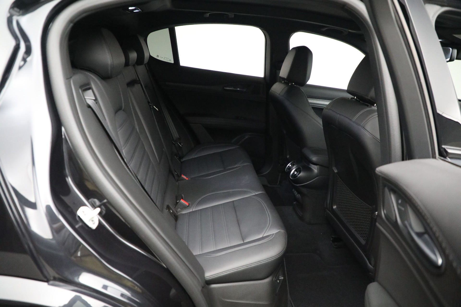 2024 Alfa Romeo Stelvio Quadrifoglio photo 36