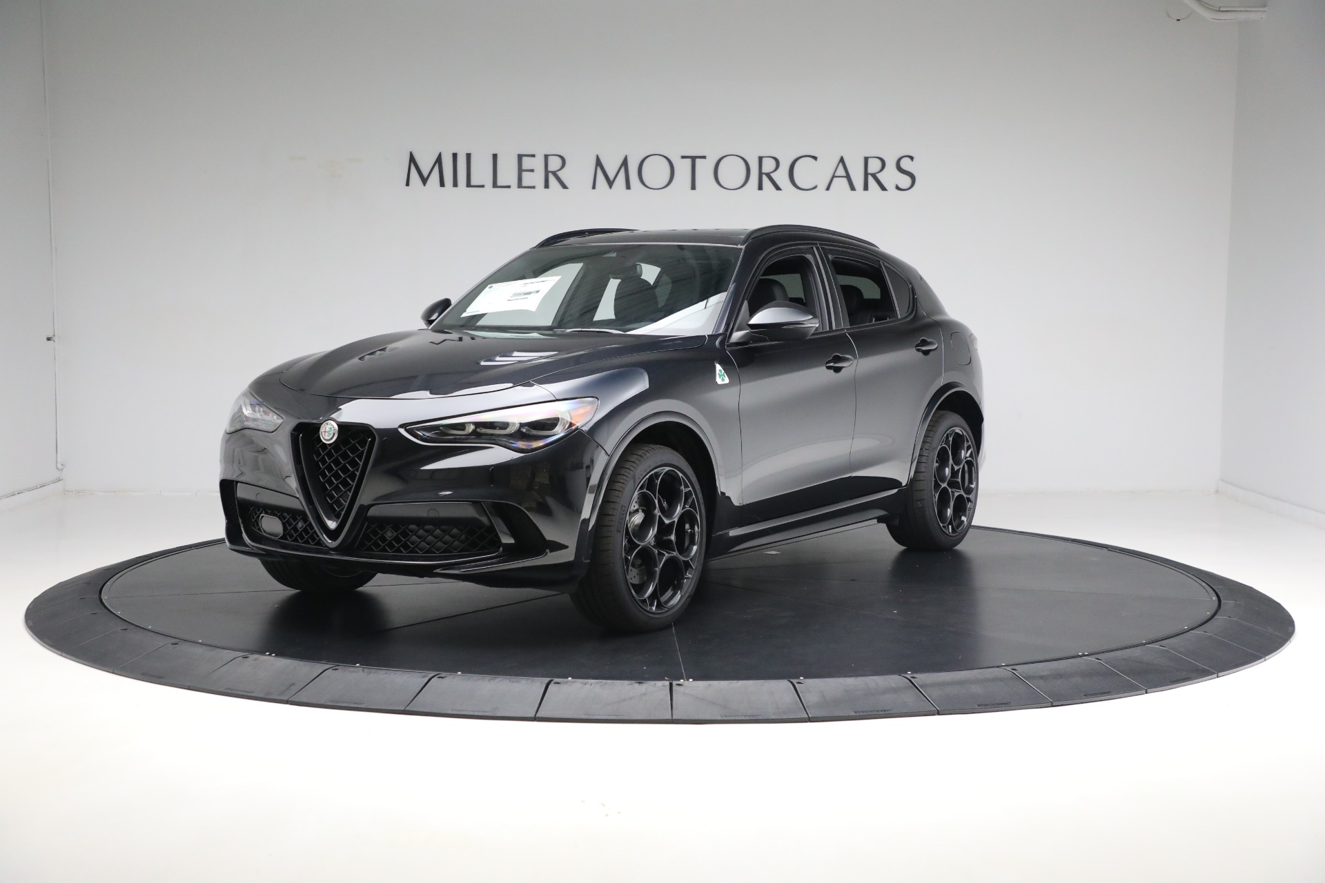 2024 Alfa Romeo Stelvio Quadrifoglio photo 4