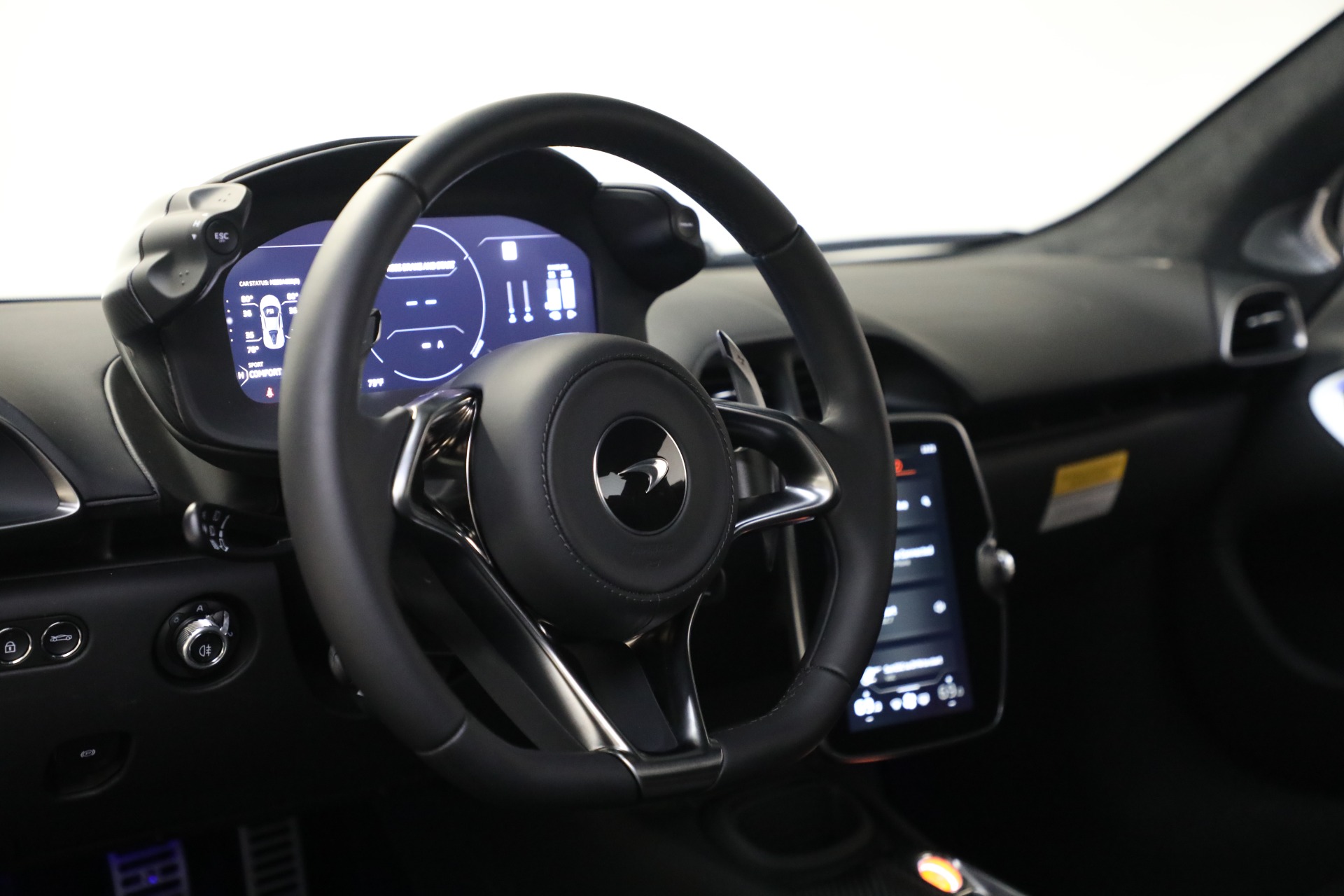 2025 Mclaren ARTURA photo 26