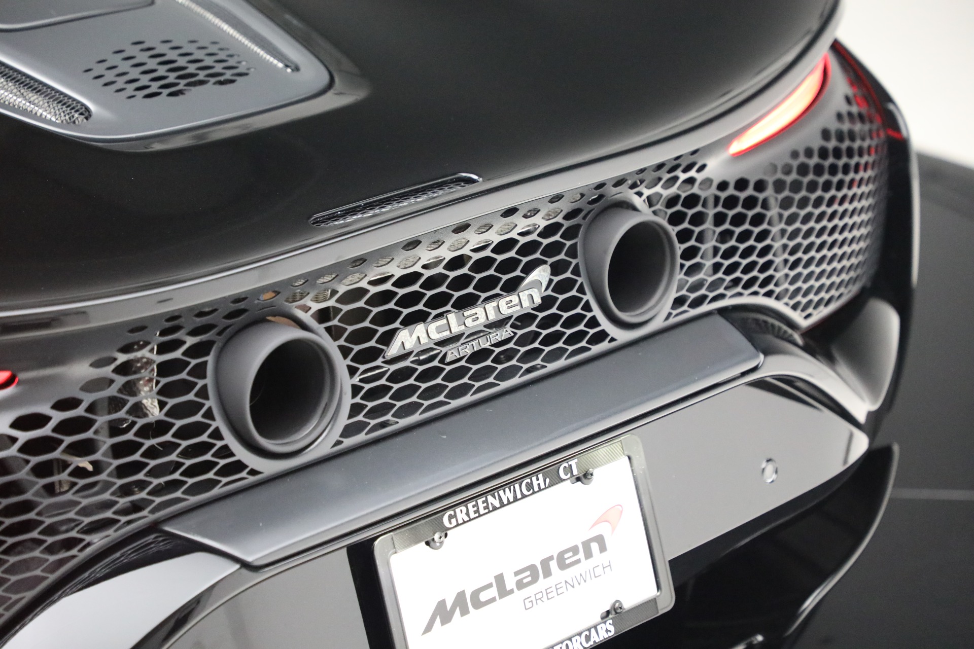 2025 Mclaren ARTURA photo 31