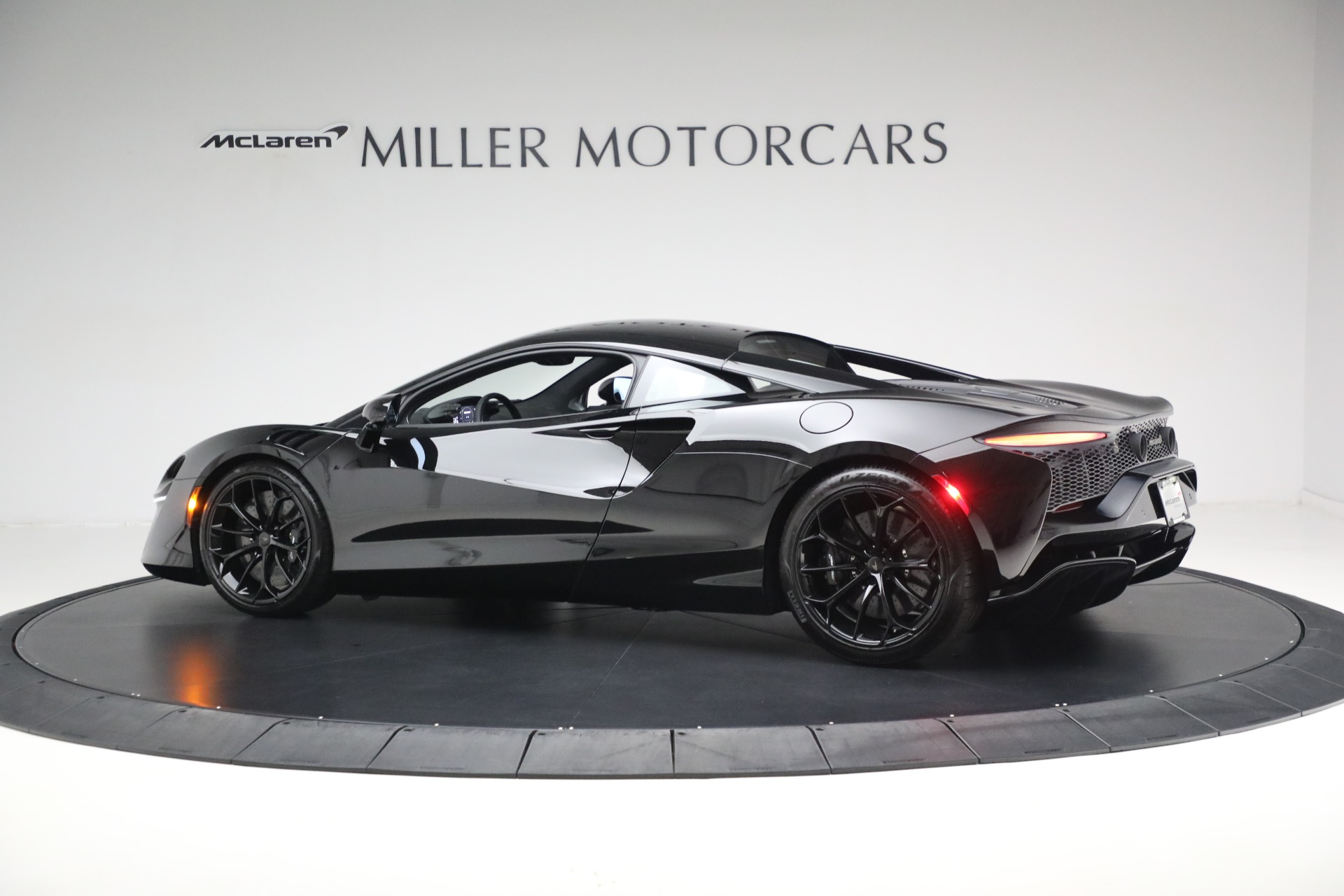 2025 Mclaren ARTURA photo 4