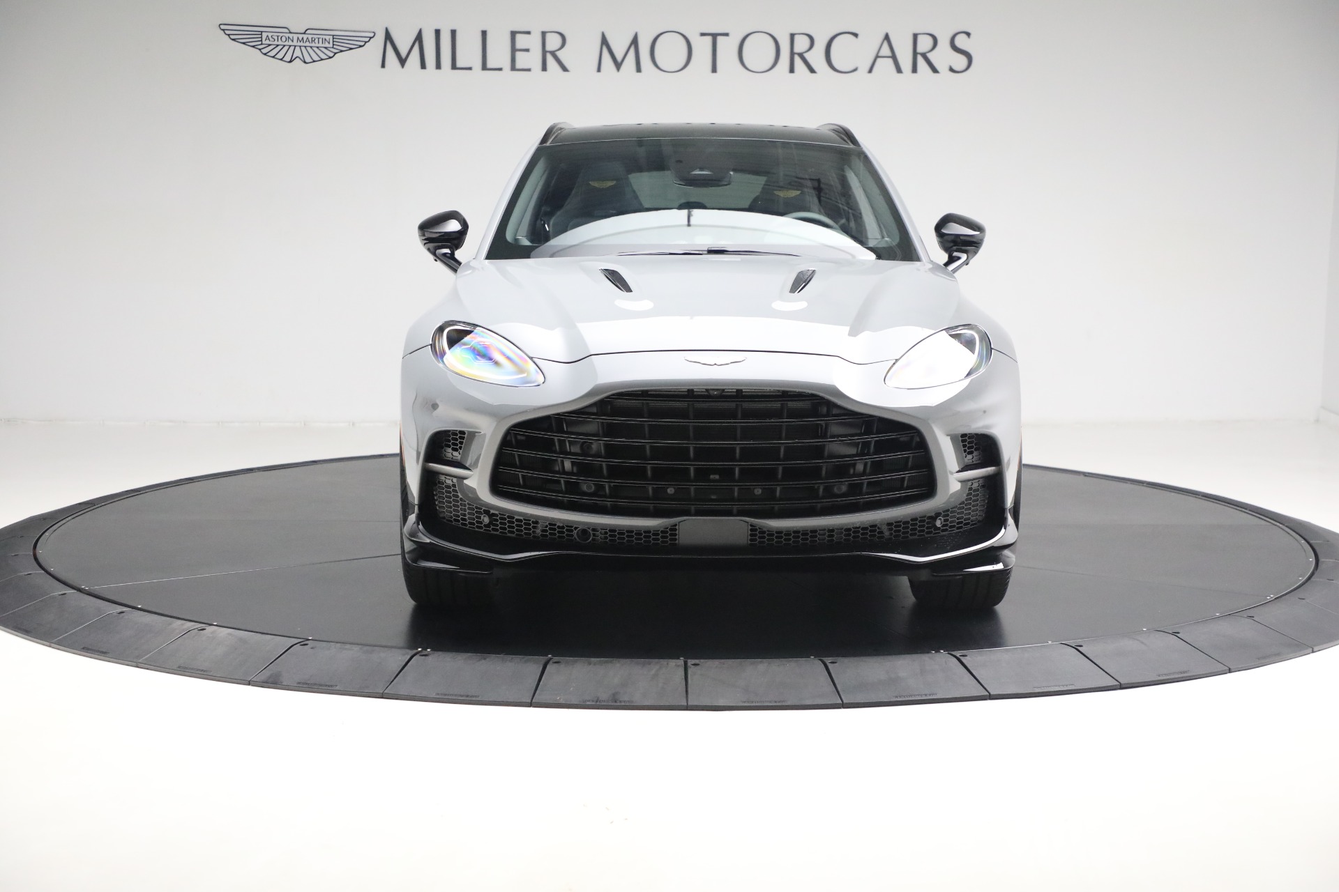 2025 Aston Martin DBX AM8 DBX707 photo 11