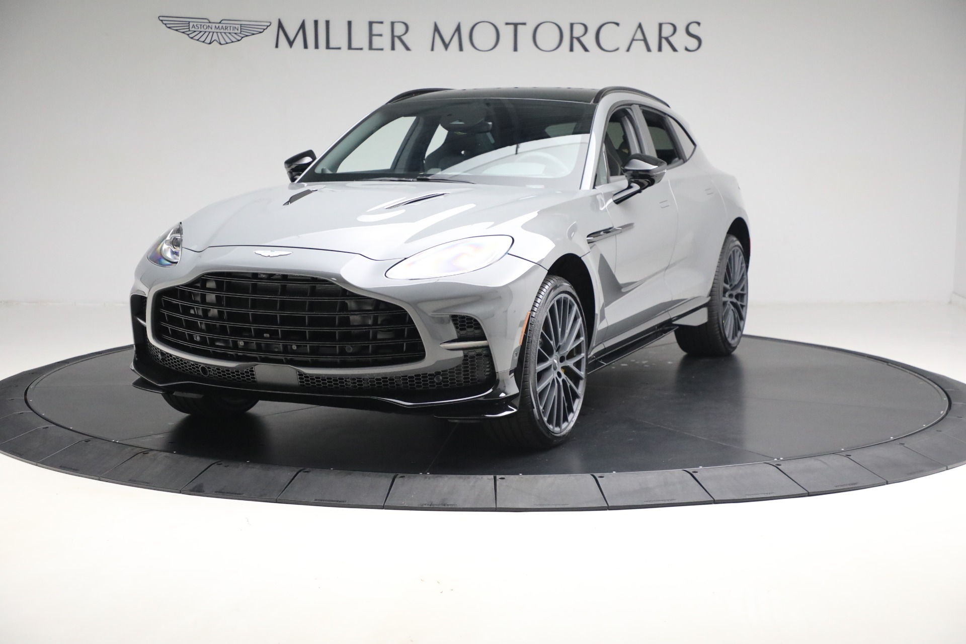 2025 Aston Martin DBX AM8 DBX707 photo 12