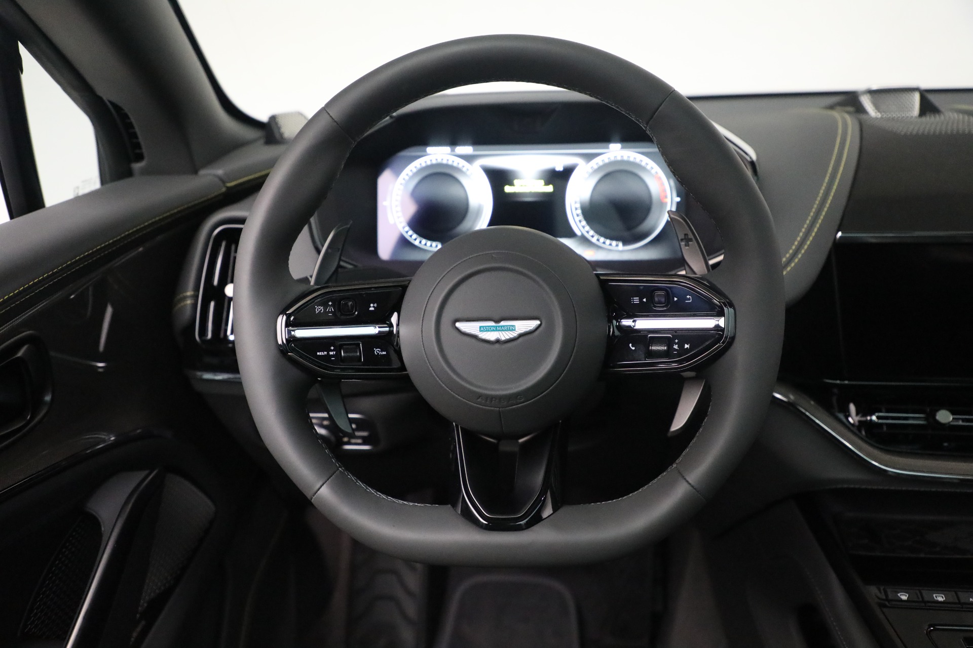 2025 Aston Martin DBX AM8 DBX707 photo 19