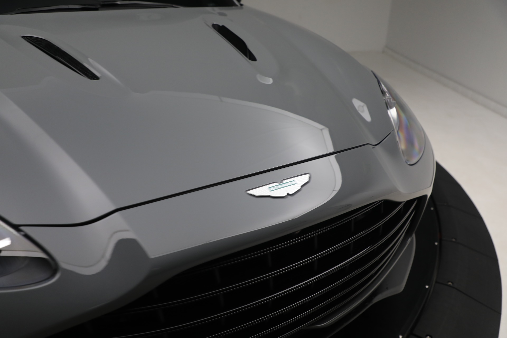 2025 Aston Martin DBX AM8 DBX707 photo 28