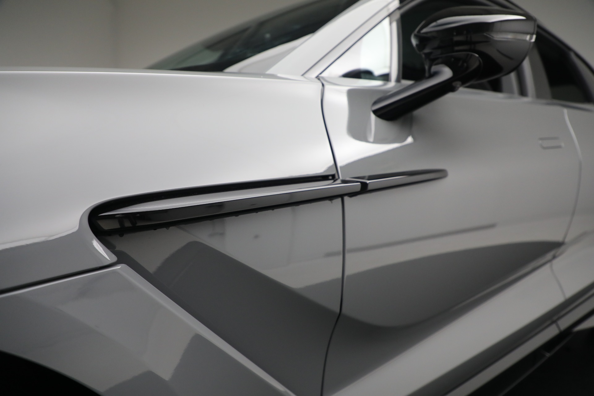 2025 Aston Martin DBX AM8 DBX707 photo 29