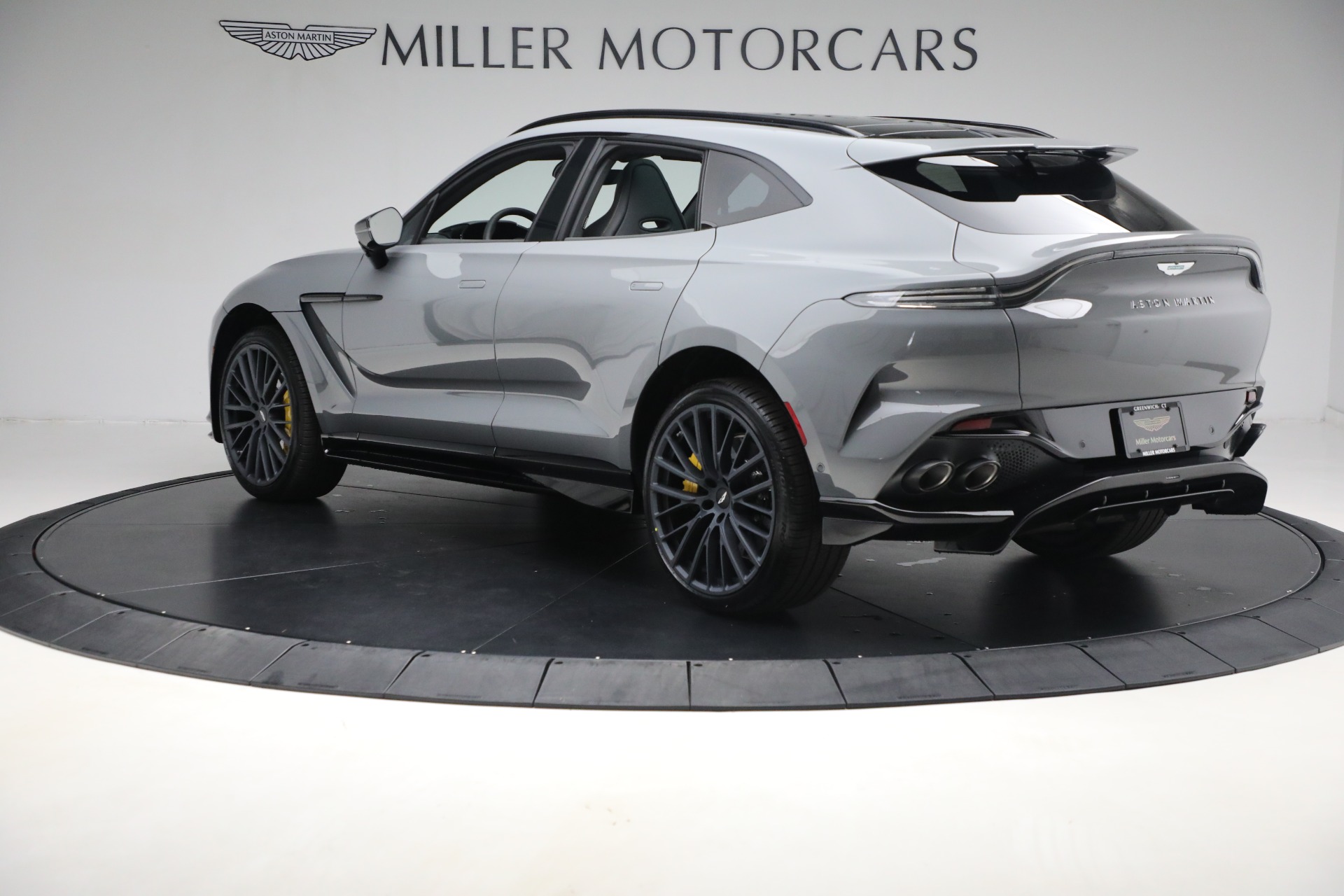 2025 Aston Martin DBX AM8 DBX707 photo 4