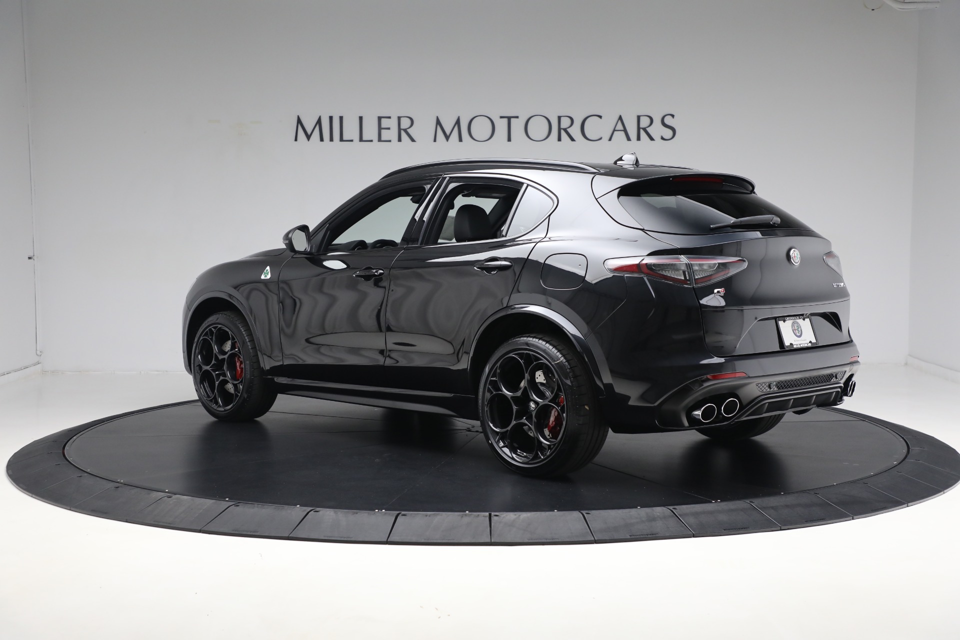 2024 Alfa Romeo Stelvio Quadrifoglio photo 10
