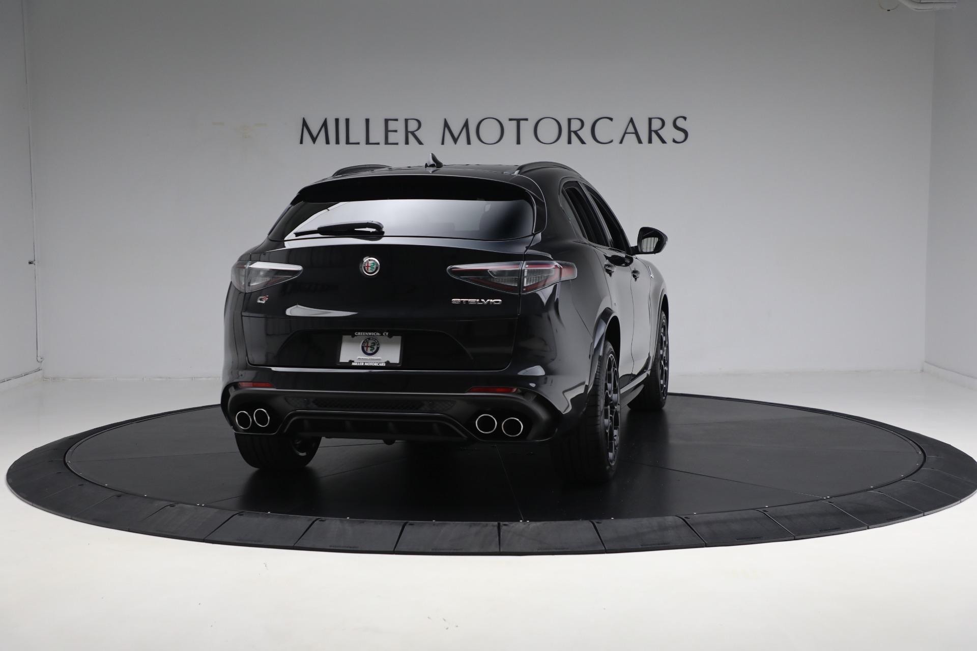 2024 Alfa Romeo Stelvio Quadrifoglio photo 14