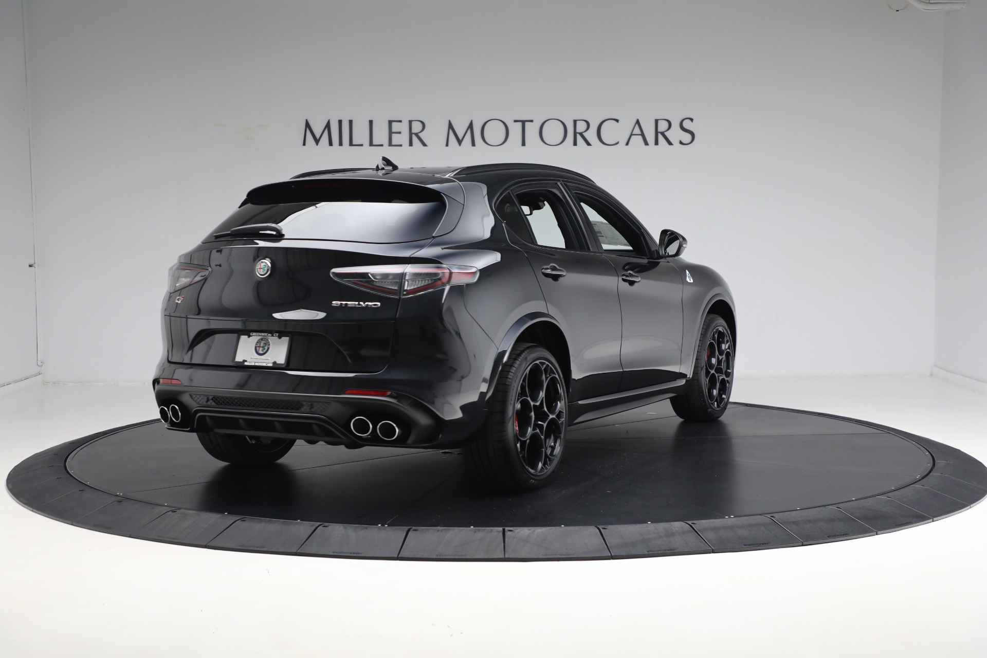2024 Alfa Romeo Stelvio Quadrifoglio photo 15