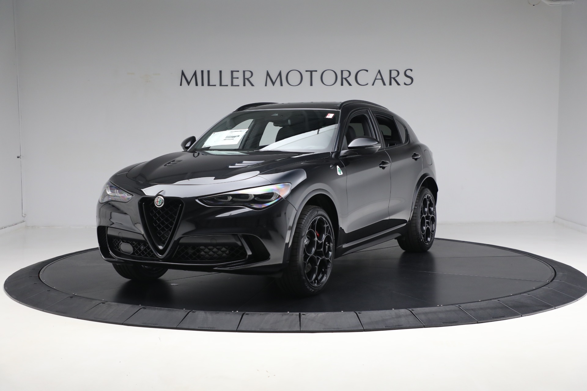 2024 Alfa Romeo Stelvio Quadrifoglio photo 3