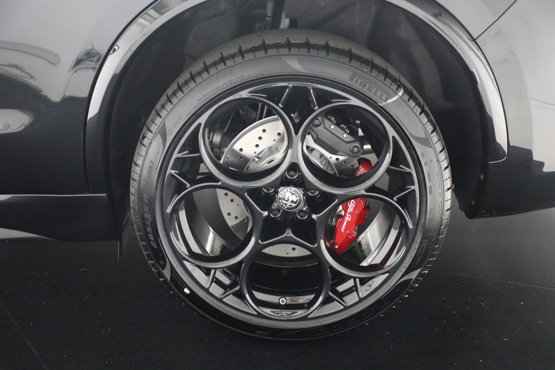 2024 Alfa Romeo Stelvio Quadrifoglio photo 37