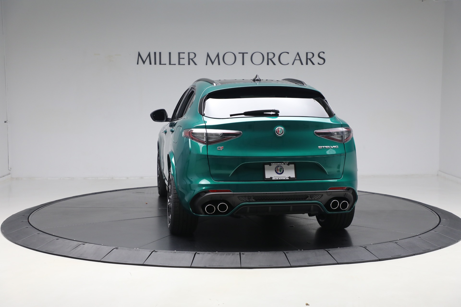 2024 Alfa Romeo Stelvio Quadrifoglio photo 14