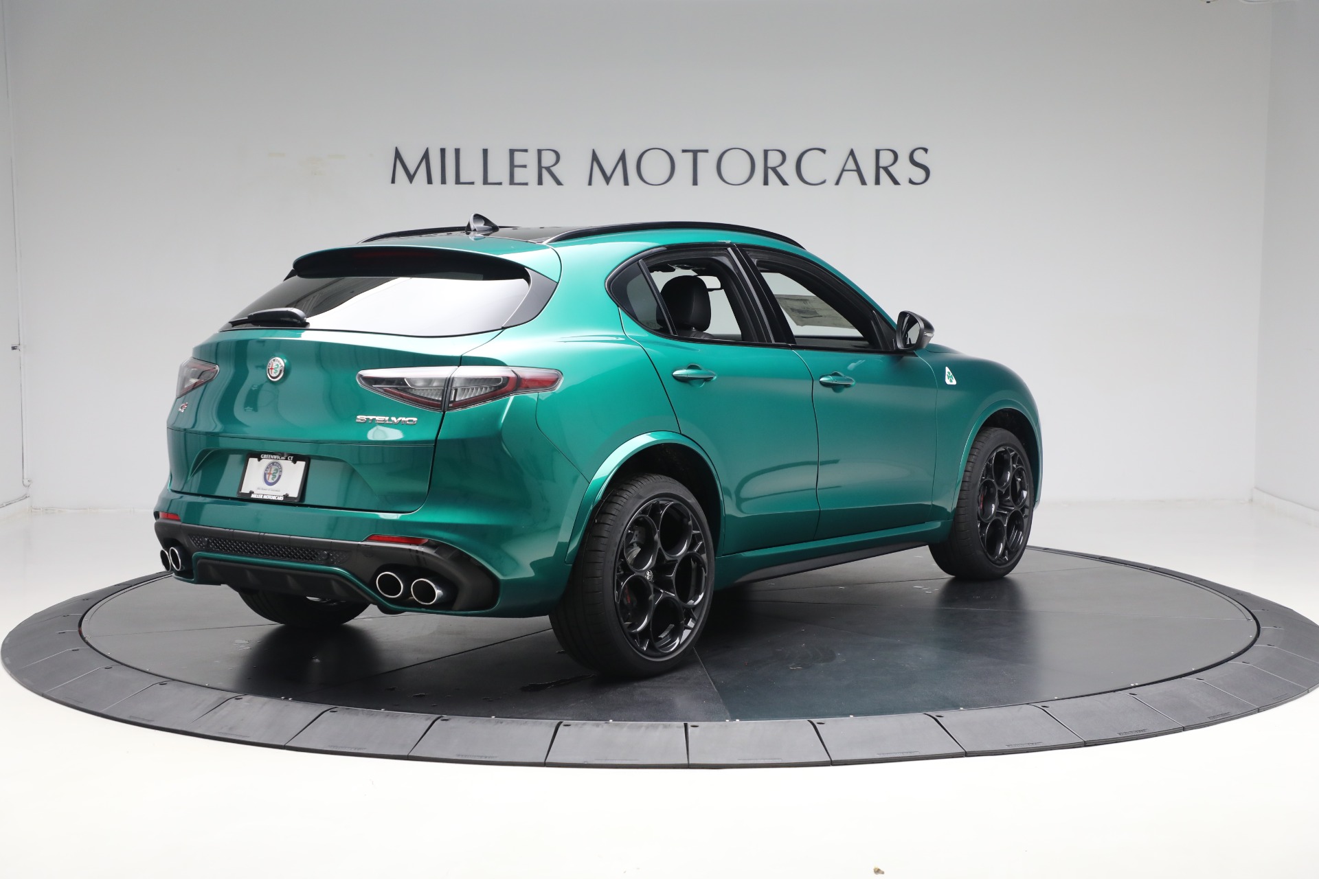 2024 Alfa Romeo Stelvio Quadrifoglio photo 18