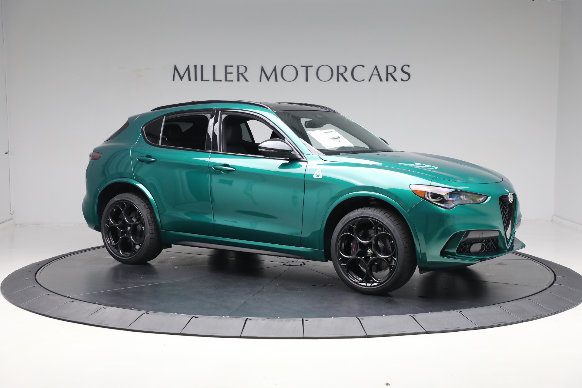 2024 Alfa Romeo Stelvio Quadrifoglio photo 24