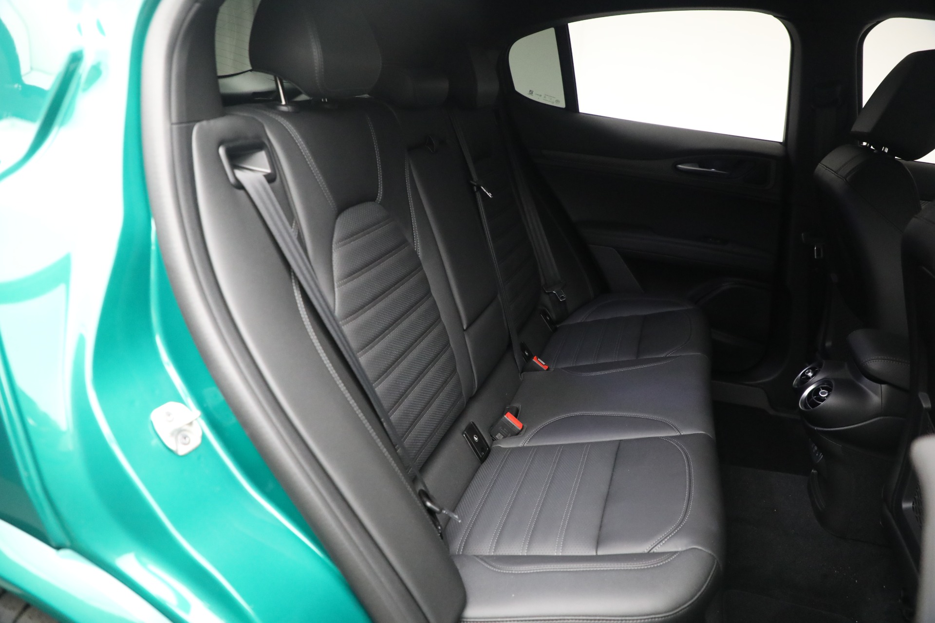 2024 Alfa Romeo Stelvio Quadrifoglio photo 34