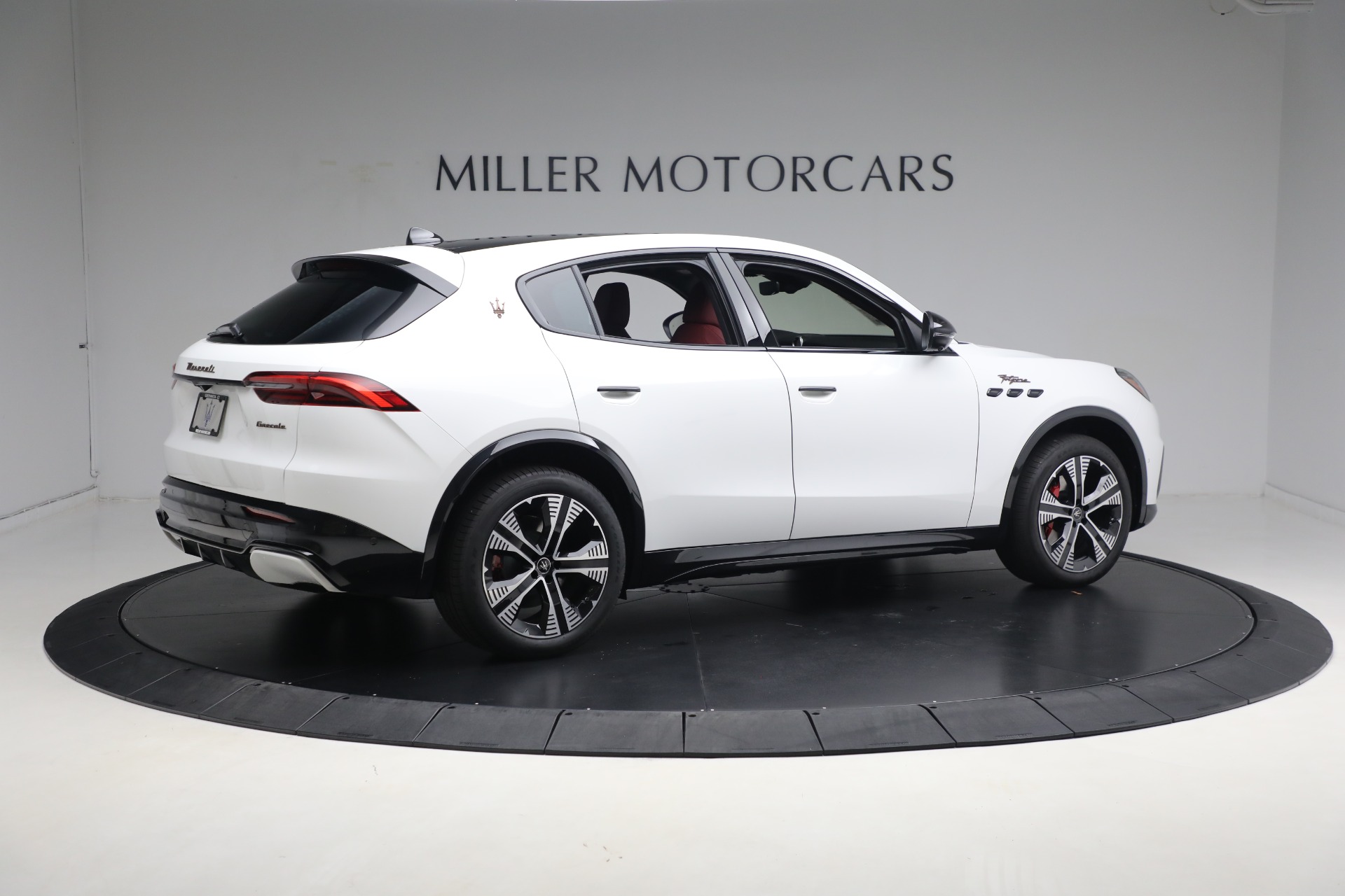 New 2025 Maserati Grecale Folgore For Sale (122,655) Miller