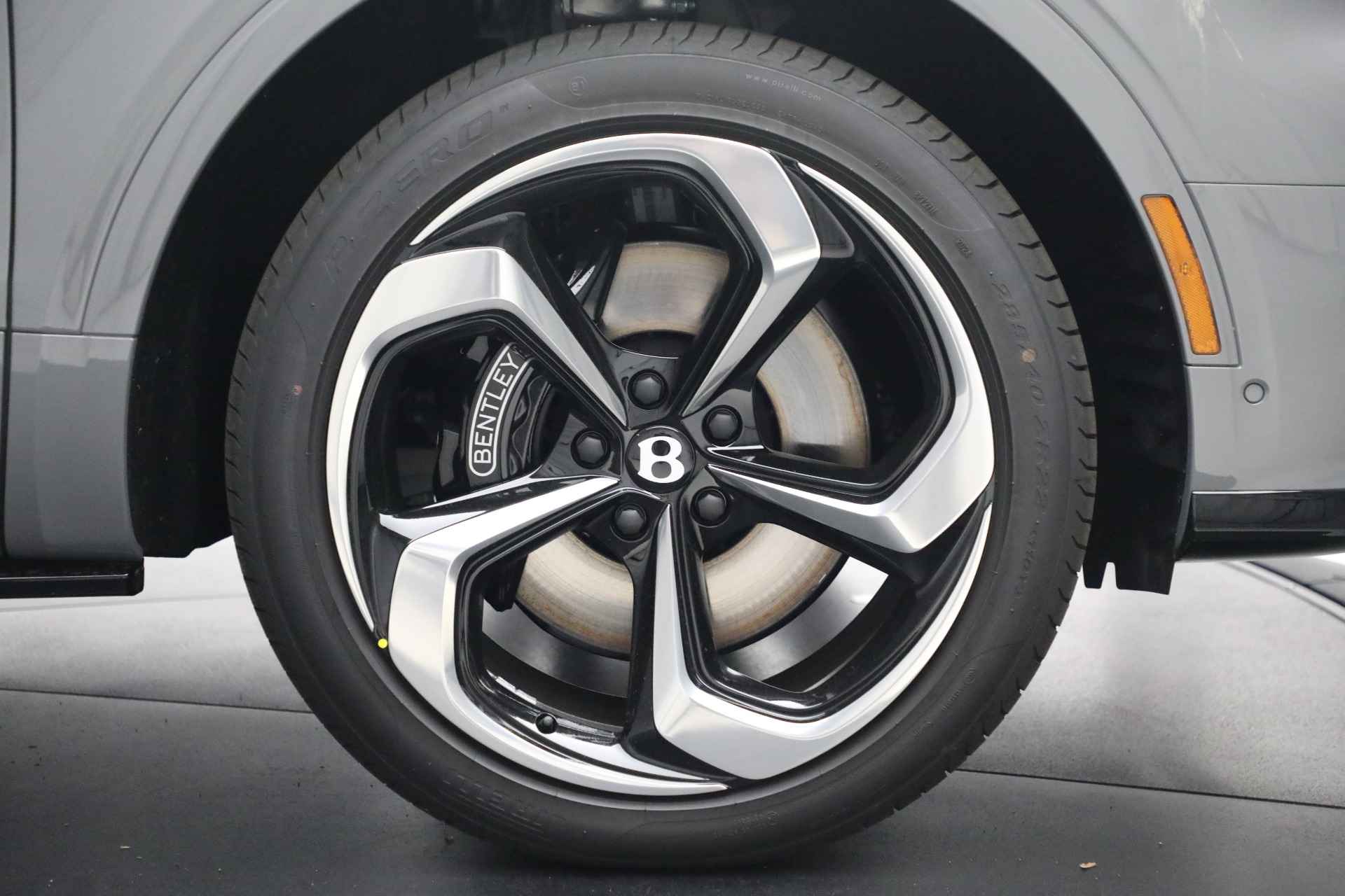 2024 Bentley Bentayga S V8 photo 16
