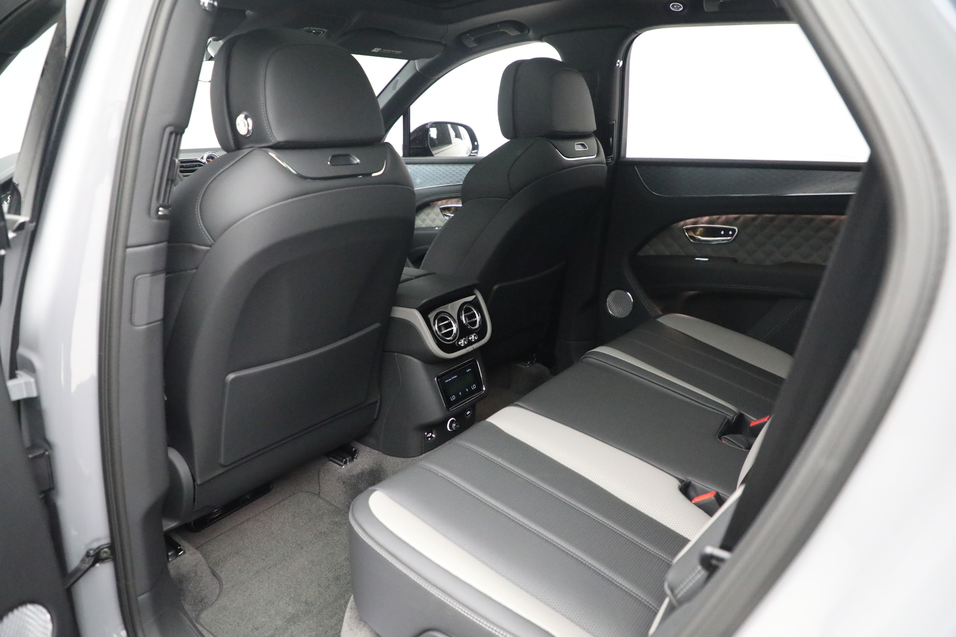 2024 Bentley Bentayga S V8 photo 22