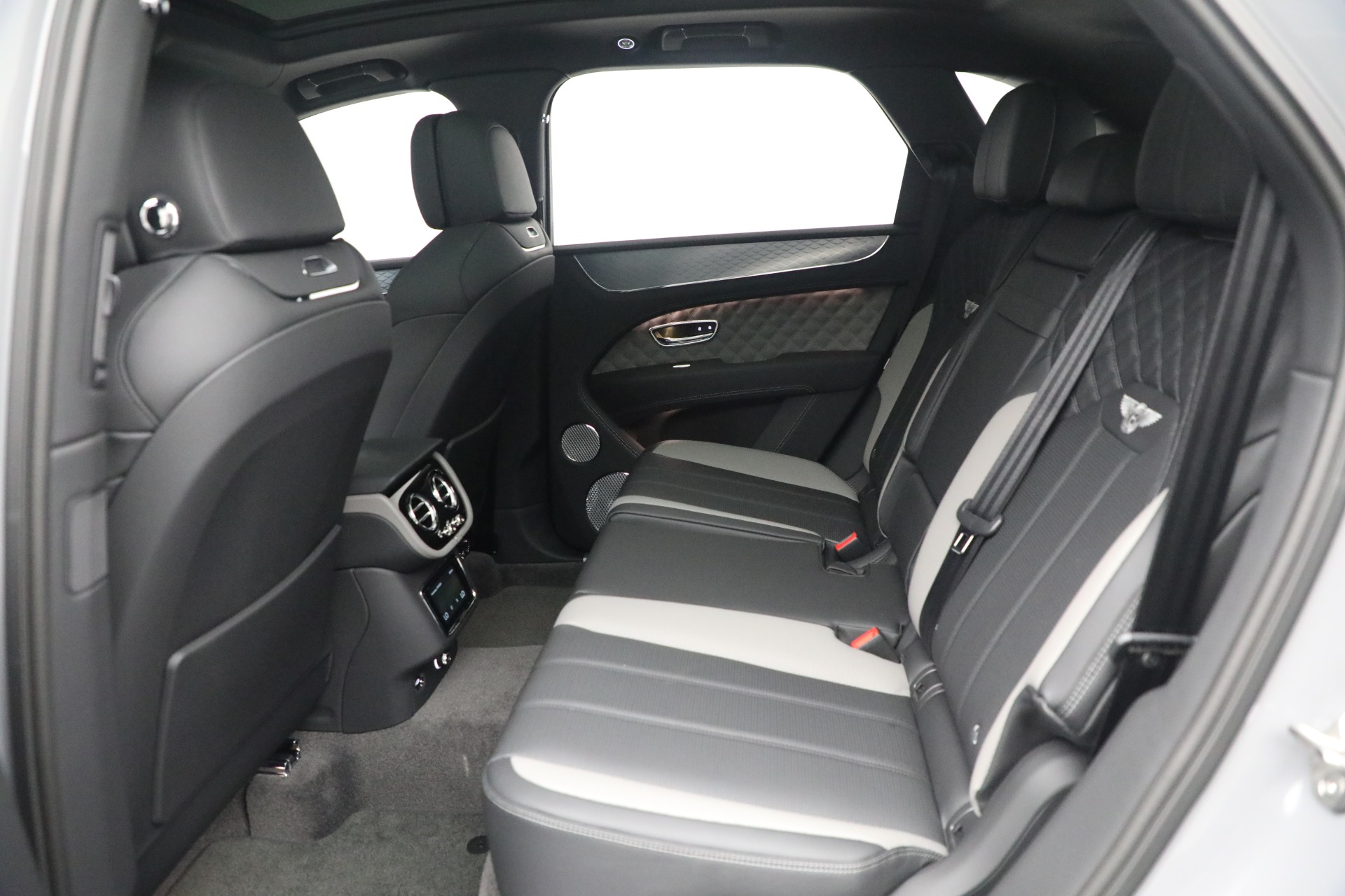 2024 Bentley Bentayga S V8 photo 23