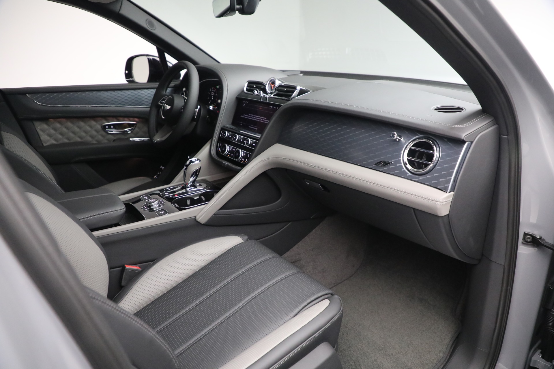 2024 Bentley Bentayga S V8 photo 26