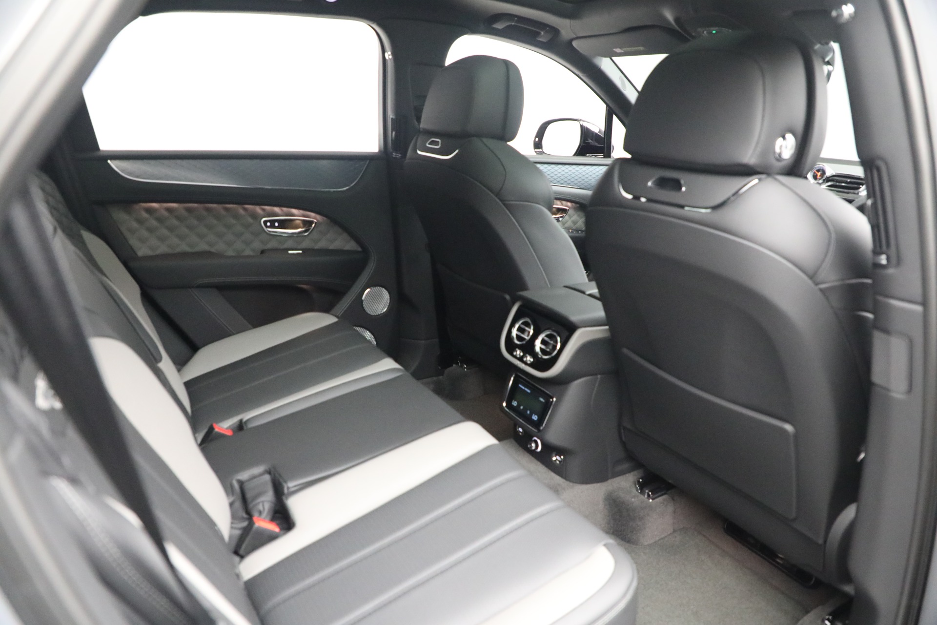 2024 Bentley Bentayga S V8 photo 29