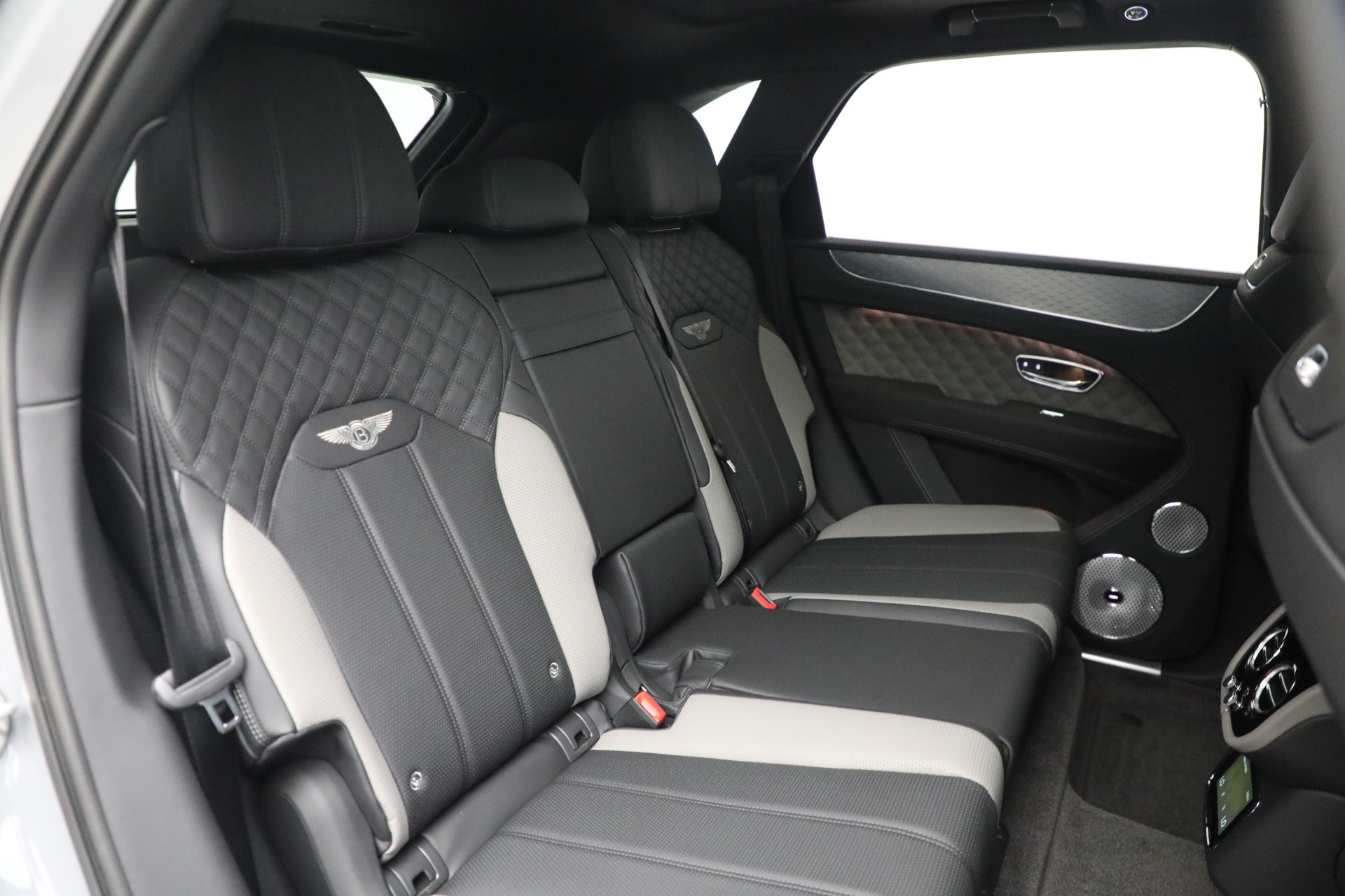 2024 Bentley Bentayga S V8 photo 30