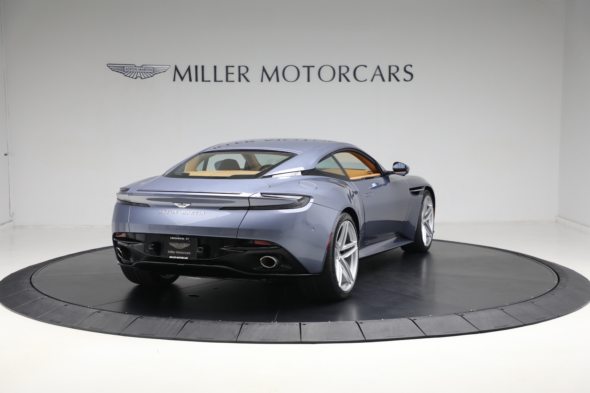 2025 Aston Martin DB12 AM5 photo 7