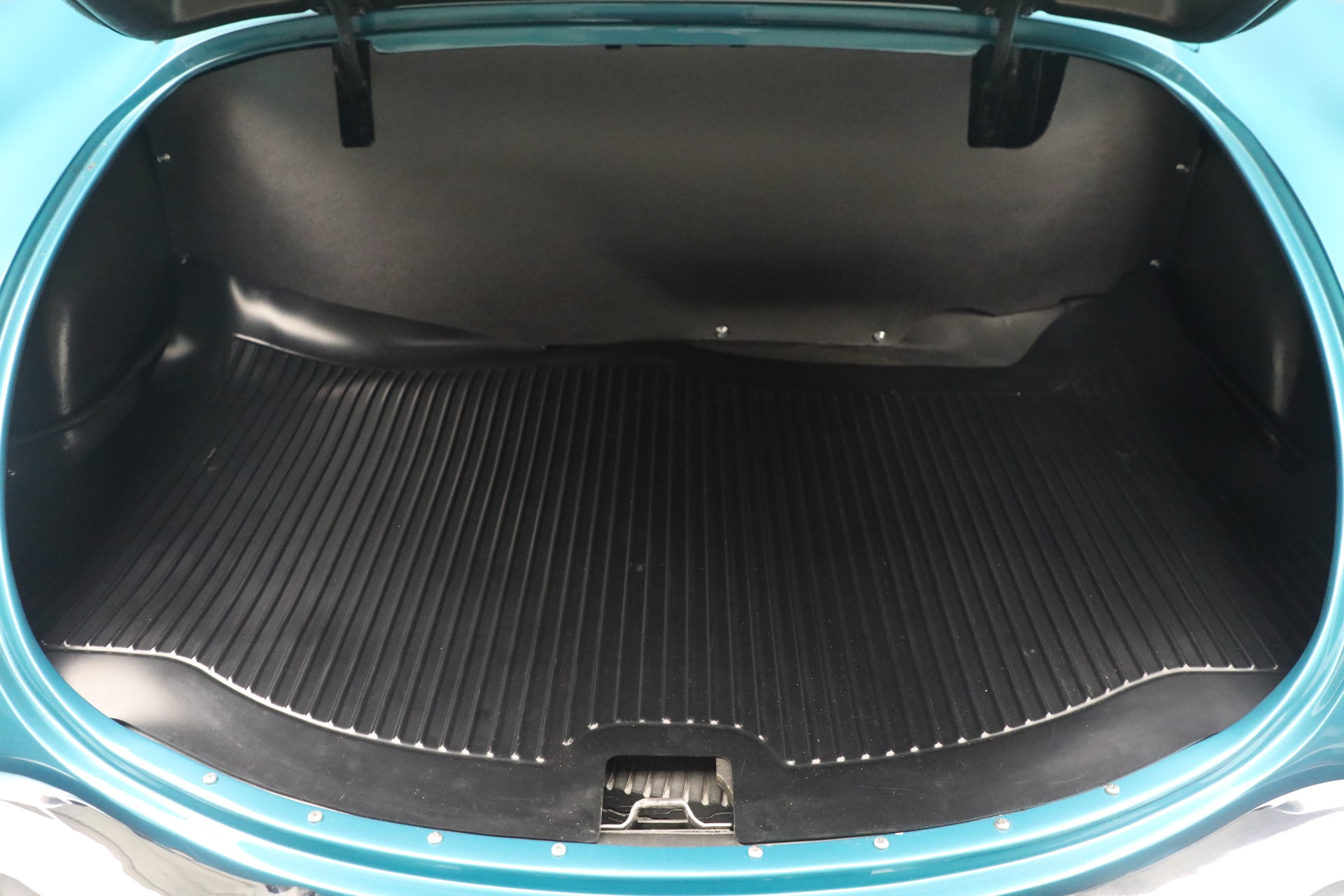Used-1958-Chevrolet-Corvette-283/290HP