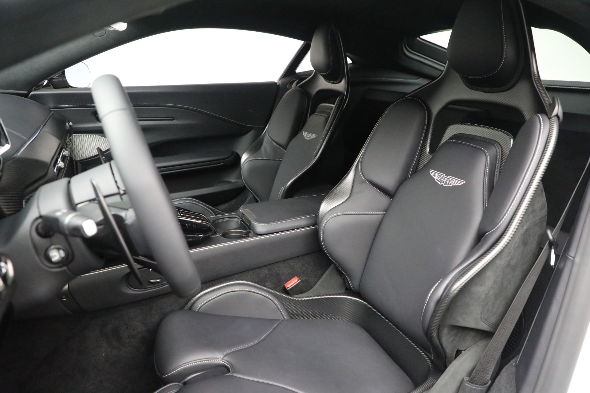 2025 Aston Martin Vantage AM6 photo 15
