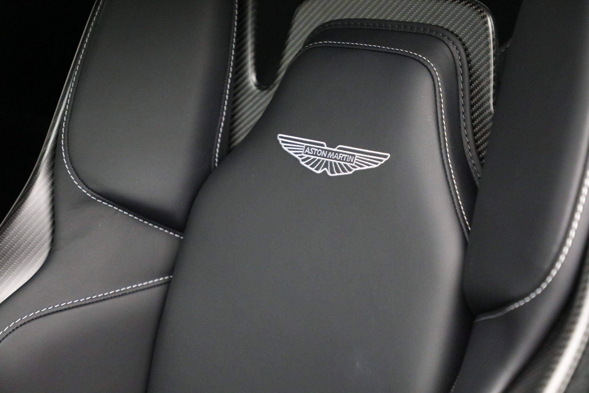 2025 Aston Martin Vantage AM6 photo 16