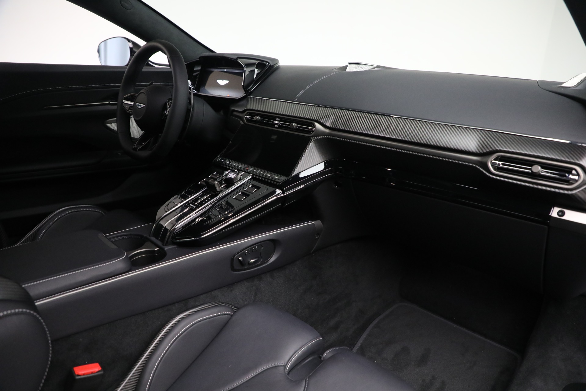 2025 Aston Martin Vantage AM6 photo 22