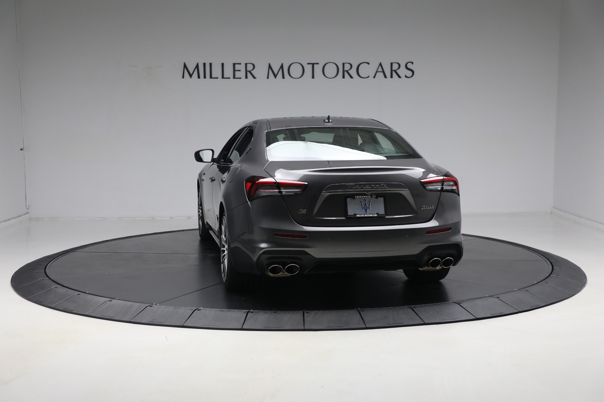2024 Maserati Ghibli Modena Q4 photo 13