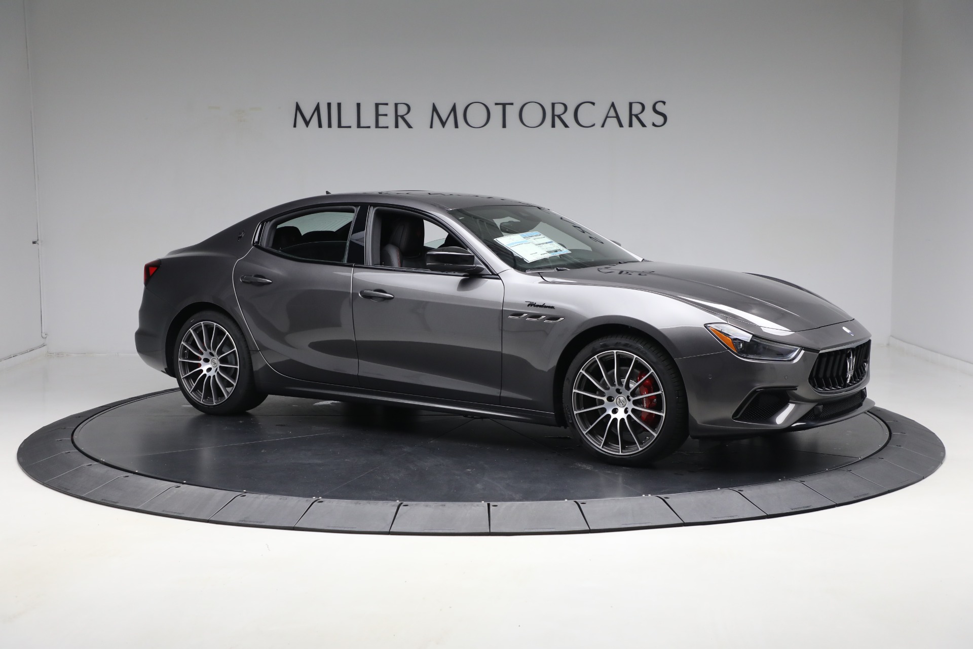 2024 Maserati Ghibli Modena Q4 photo 24