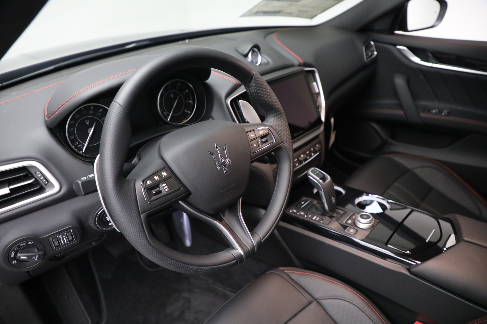 2024 Maserati Ghibli Modena Q4 photo 29