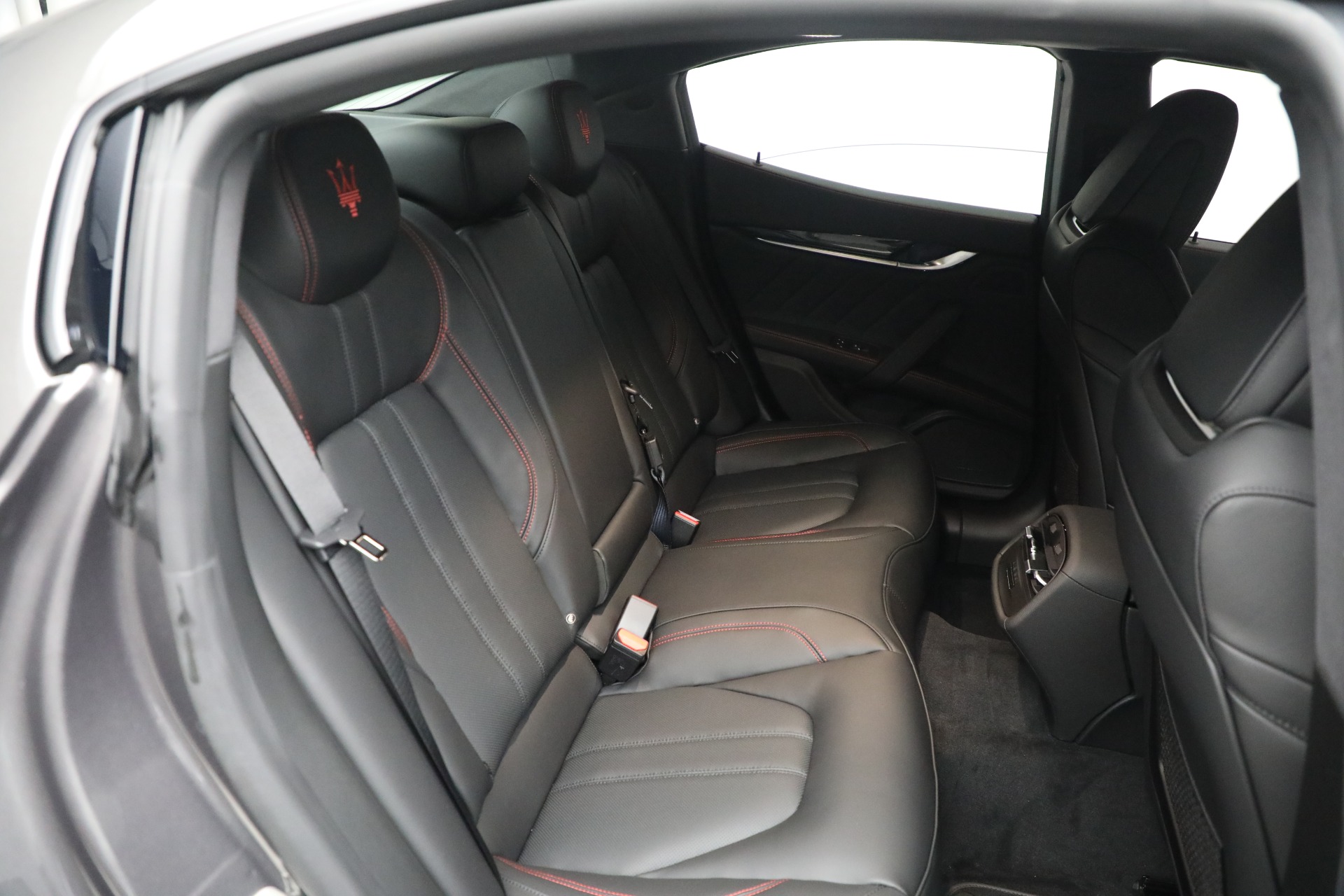 2024 Maserati Ghibli Modena Q4 photo 37