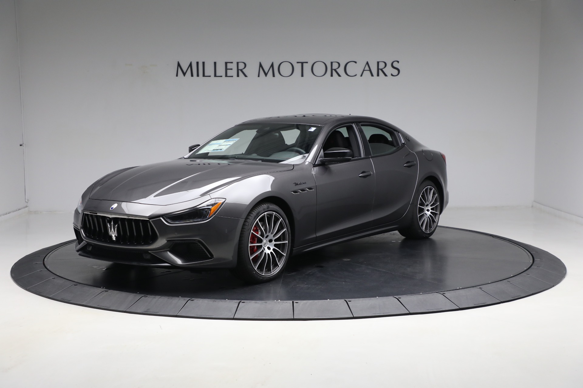 2024 Maserati Ghibli Modena Q4 photo 4