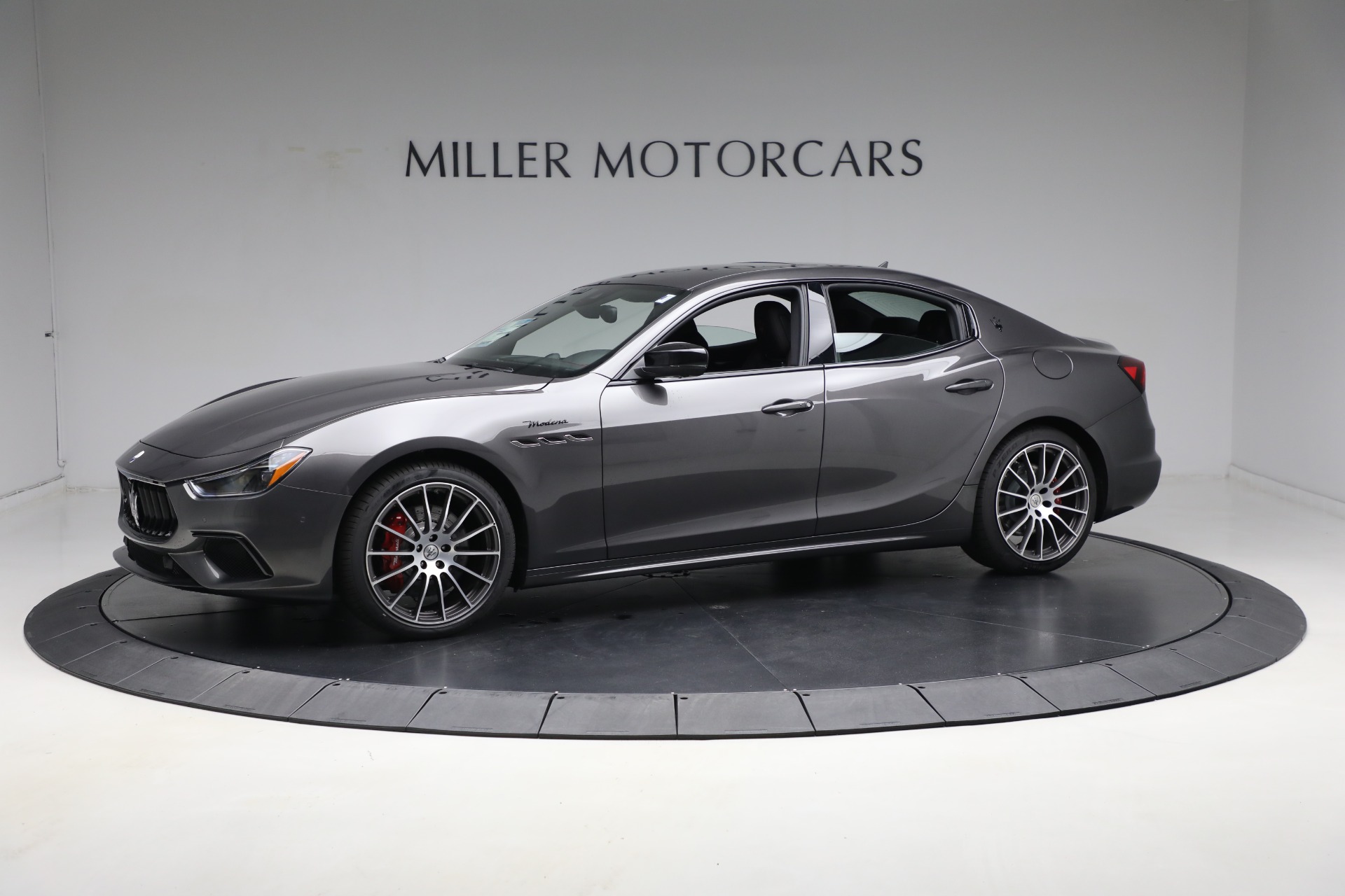 2024 Maserati Ghibli Modena Q4 photo 5