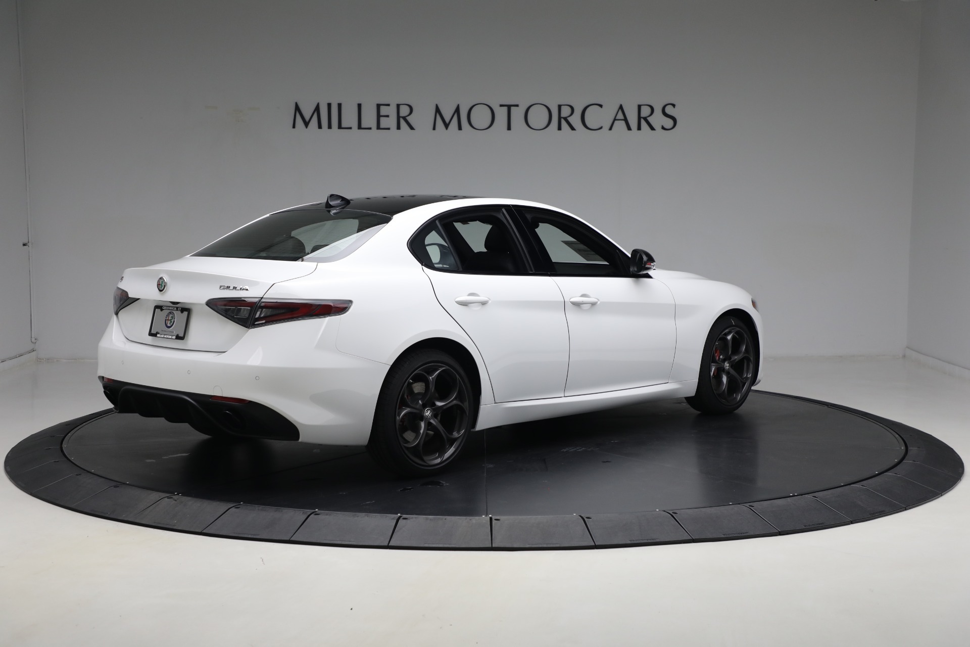 2025 Alfa Romeo Giulia SPRINT photo 12