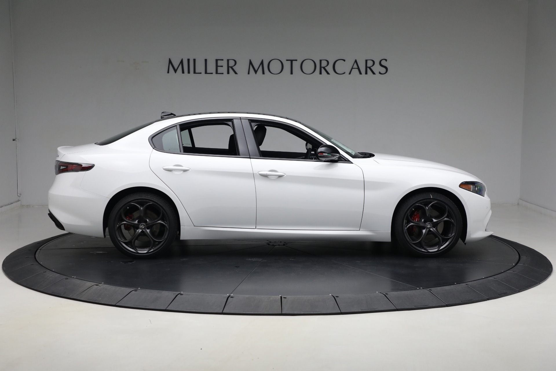 2025 Alfa Romeo Giulia SPRINT photo 15