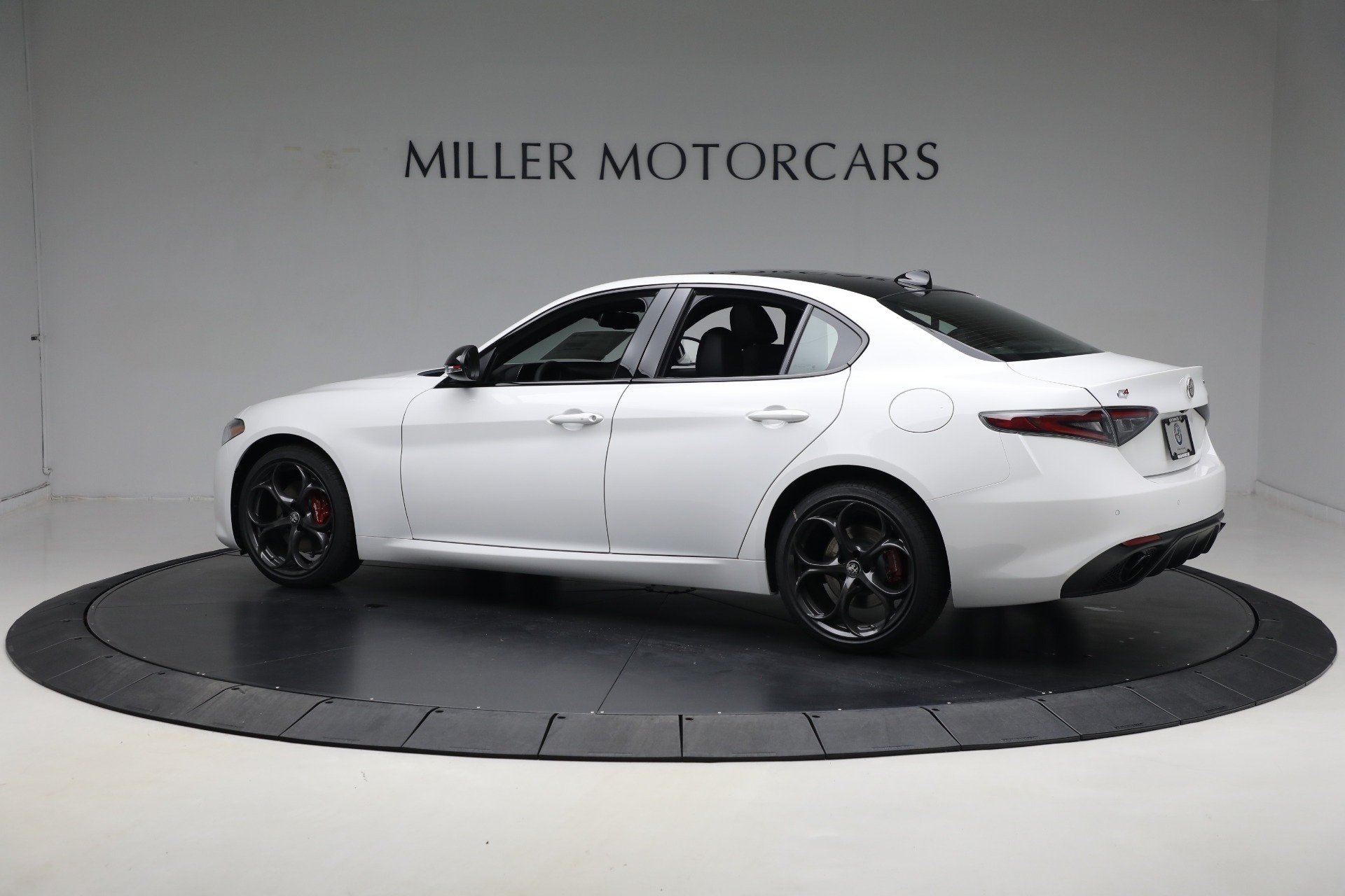 2025 Alfa Romeo Giulia SPRINT photo 6